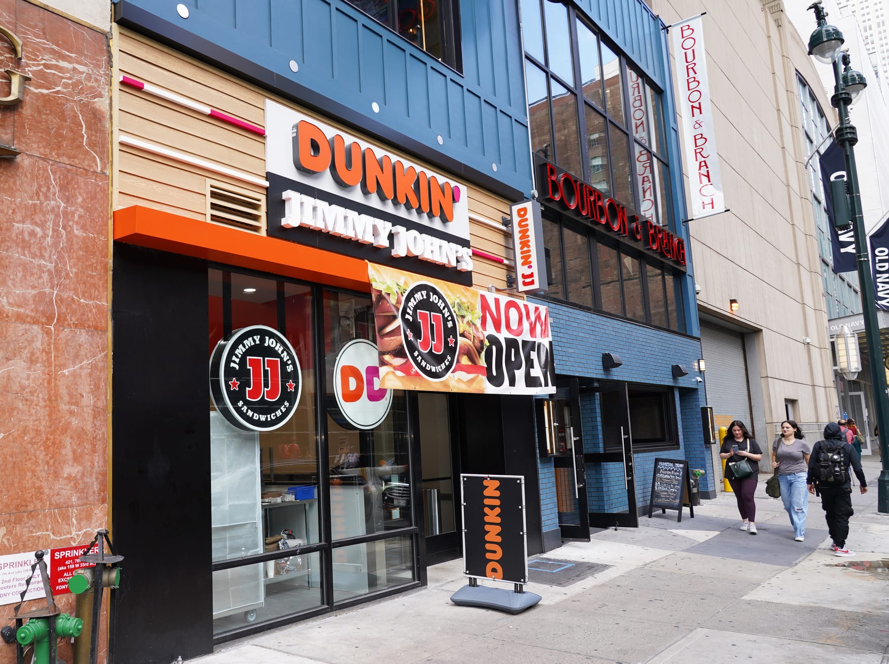 Dunkin' in Midtown, New York, interior view 4, designed by Zelta Design